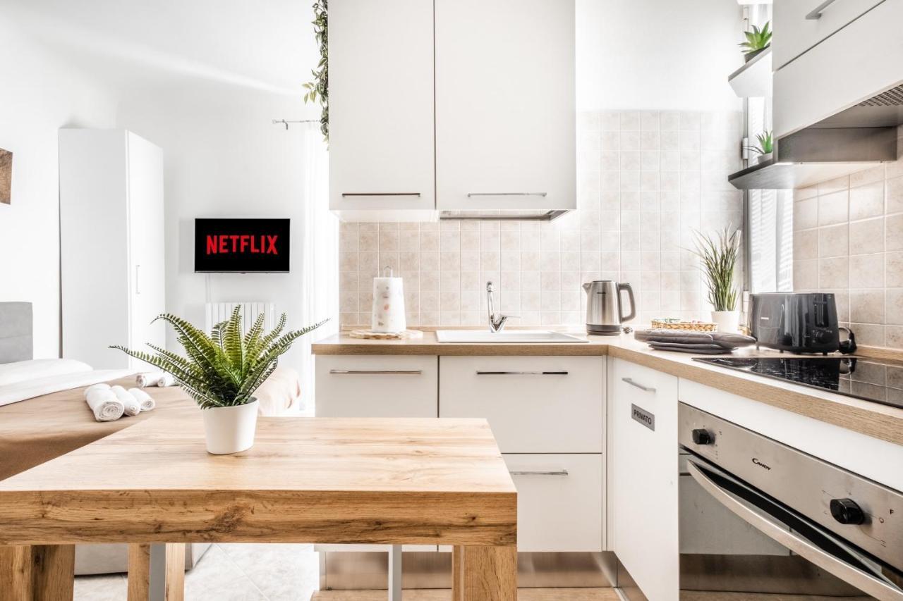 Апартаменти Pretty House Navigli-Duomo Netflix & Design Мілан Екстер'єр фото